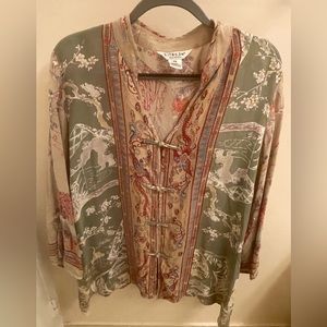 Citron 100%silk long sleeve top w/front toggle closures. Colorful floral design.